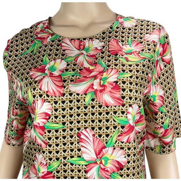 Carlisle Women's Silk Colorful Pink Floral top size 8 Short Sleeve - Picture 2 of 7